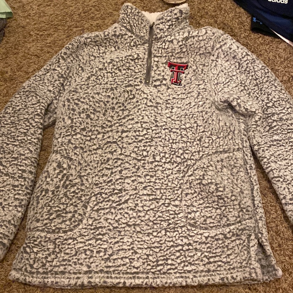 Texas Tech pullover